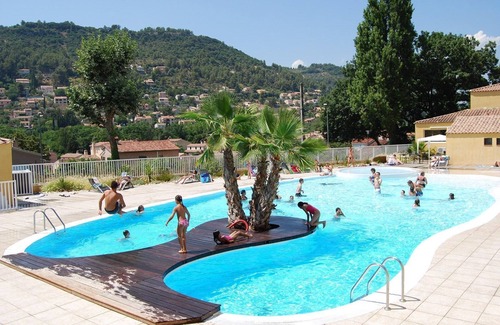 Sollies-Toucas Cabin | Cottage cosy et abordable avec terrasse | Accès Piscine extérieure