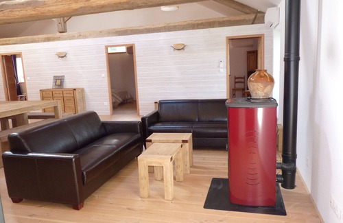 Beaujeu Cottage | Cottage 'Du Verger Saint Vincent' with Mountain View, Private Terrace and Air Conditioning
