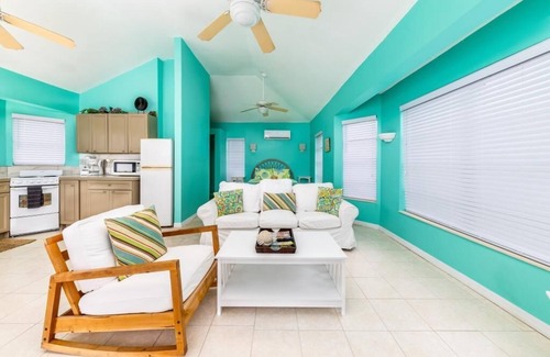 Conch Bar Cottage | Cottage for 2 at Dragon Cay Resort Mudin Harbour