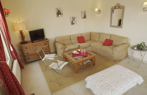 Le Plessis-Placy Cottage | Cottage for 8-9 people in a farmhouse