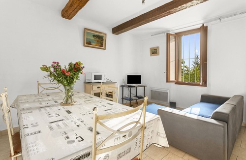 Roquebrune-sur-Argens House | Cottage "Gite Paul" with Private Terrace & Wi-Fi