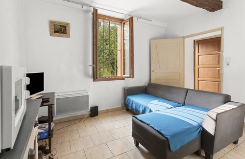 Roquebrune-sur-Argens House | Cottage "Gite Paul" with Private Terrace & Wi-Fi