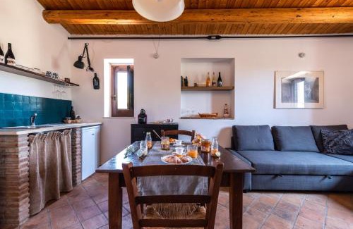 Caltagirone House | Cottage immerso nel vigneto