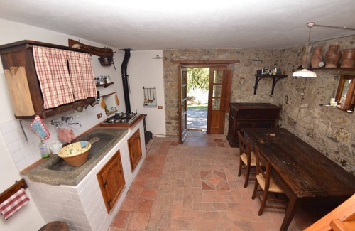 Bagni di Lucca Cottage | Cottage in Bagni di Lucca near Canyon Park