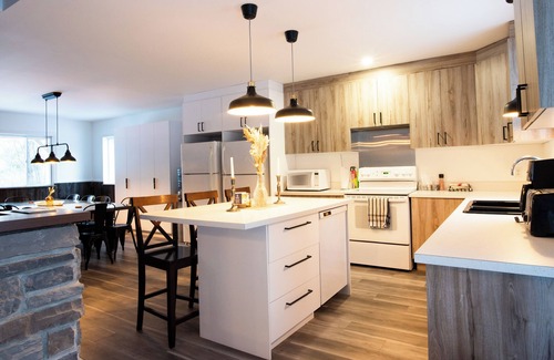 Notre-Dame-Des-Bois Ski Chalet | Cottage, in Quebec, in Domaine des Appalaches, with hot tub