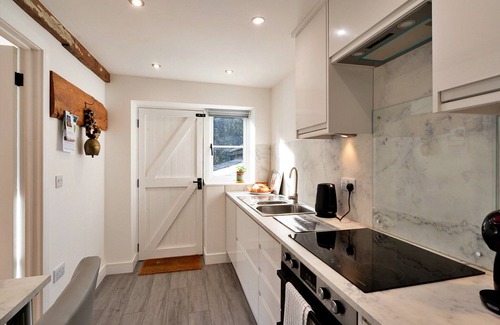 Chilton Foliat Cottage | Cottage in Chilton Foliat near Savernake Forest