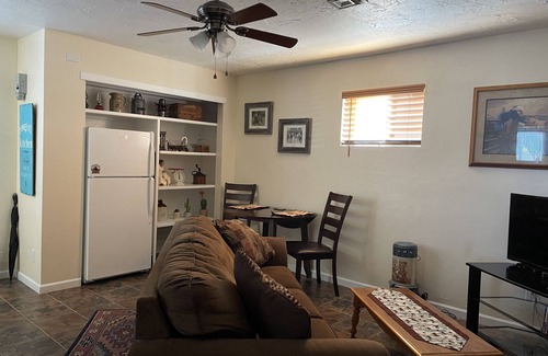 Prescott Cottage | Cottage in historic downtown Prescott. Go to Whiskey Row