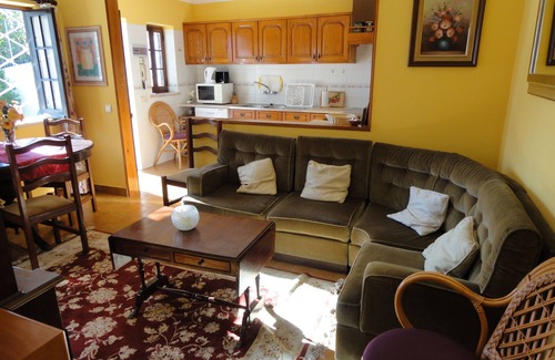 Praia das Macas Cottage | Cottage in Praia das Maçãs with a heated swimming pool