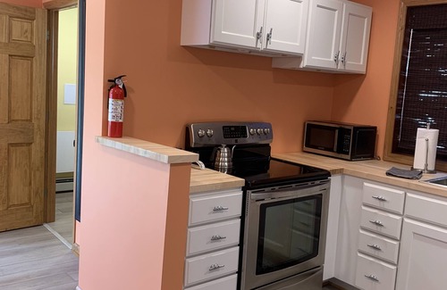 Mitiwanga Cottage | Cottage in Private Beach Community Near Cedar Point and Kalahari