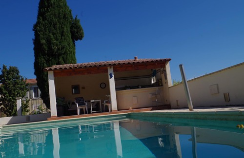 Saint-Chamas Cottage | Cottage in Provence: Le Clos des Sources - quiet in the countryside.