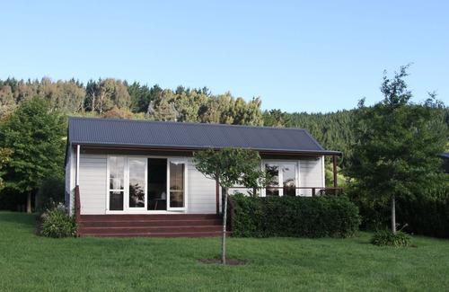 Tai Tapu Cottage | Cottage in the valley