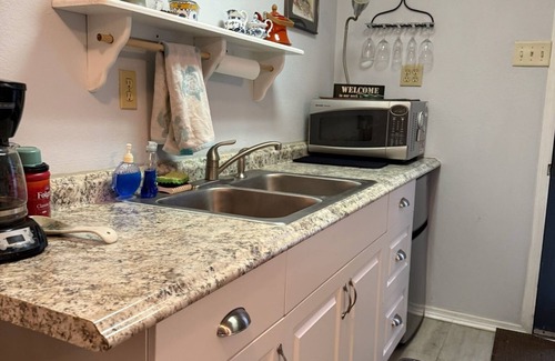 Crawfordville Cottage | Cottage in the Woods