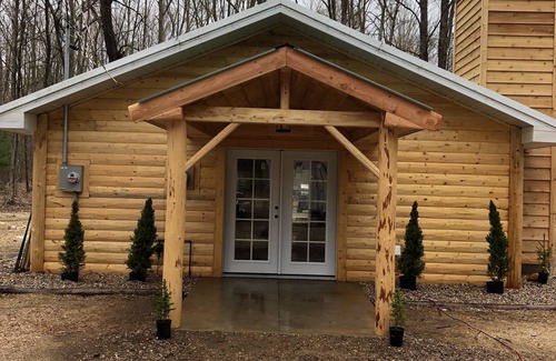 Manistee County House | Cottage In The Woods
