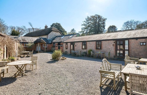 Whitchurch Canonicorum Cottage | Cottage in West Dorset - Smugglers Barn