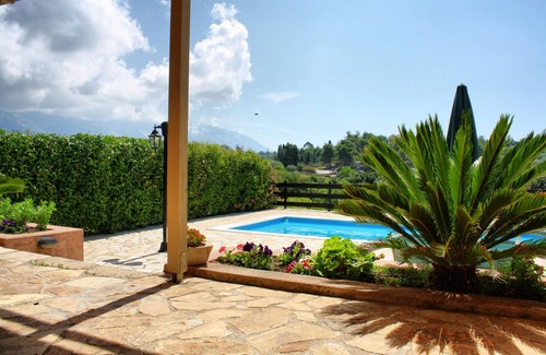 Menegata Cottage | Cottage, Kantrillies With Private Pool,lakithra, Kefalonia, Ionian Islands