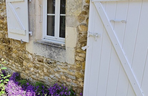 Taillant House | Cottage 'La Cassine' with Shared Terrace, Shared Garden and Wi-Fi