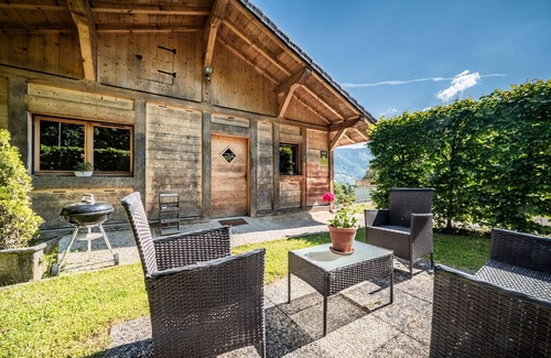 Chatillon-sur-Cluses Cottage | Cottage 'Leyetaz' with Lake View, Private Terrace and Wi-Fi