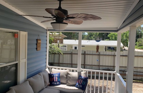 Steinhatchee Cottage | Cottage located in a local fish camp with boat parking.