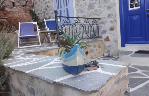 Hydra Cottage | Cottage Nefeli Theoktista-Built By A Detached Stone House Near Sea Side