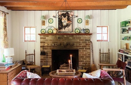Bluemont Cabin | Cottage nestled in the Blue Ridge mountains
