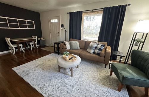 Fairfield House | Cottage On 3rd Street