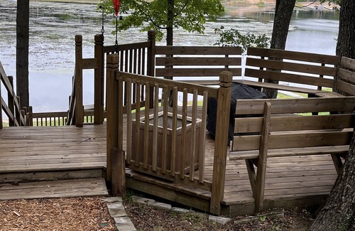 Baldwin House | Cottage on Big Star Lake with pontoon rental available! 2 bedroom sleeps 6
