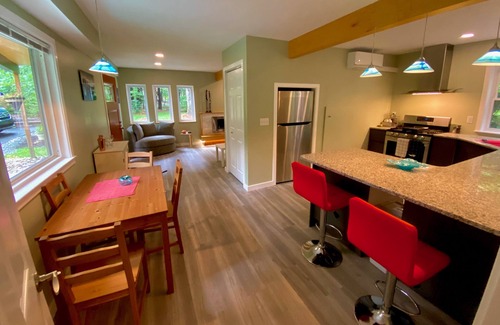 Dauphin Cottage | Cottage on Clarks Creek