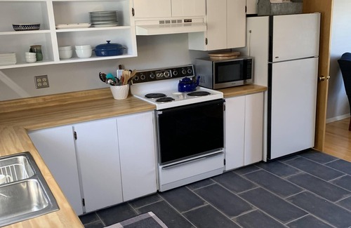 Eagle River Cottage | Cottage on Pine-A Scenic Fall Getaway in Eagle River