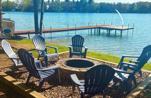 Waupaca Cottage | Cottage On Pristine Lakefront With Sunset Views And Sandy Shores