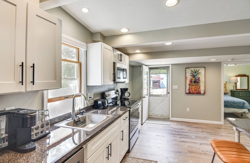 White Island Shores Cottage | Cottage on Private Pond w/Beach in Wareham