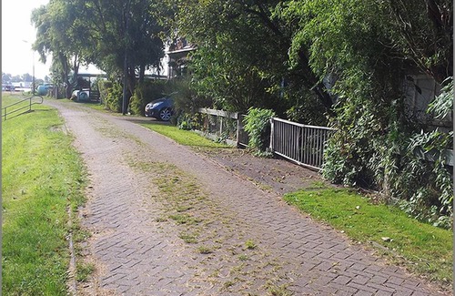 Amsterdam East Cottage | Cottage on the banks of the IJ for max. 2 adults and 2 children