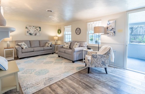 Confluence Cottage | Cottage on the Casselman