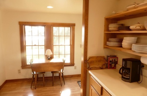 Spruce Head Cottage | Cottage on the Maine coast with stunning views and 245 ft of sandy waterfront