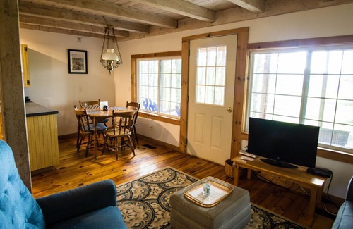 Arrowsic Cottage | Cottage on the Water with Beautiful View