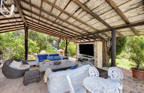 Farta Vacas Cottage | Cottage "Quinta das Achadas - Jasmine" with Pool, Wi-Fi, Terrace & Garden