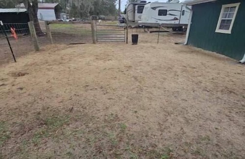 Hernando Cottage | Cottage slps 4 with 2 beds, ice mach, washer/Dryer,kitchenette,hot tub, pets.