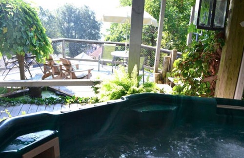 Port Stanley House | Cottage suite over Lake Erie w hot tub & beach access 20% discount Nov 16-20