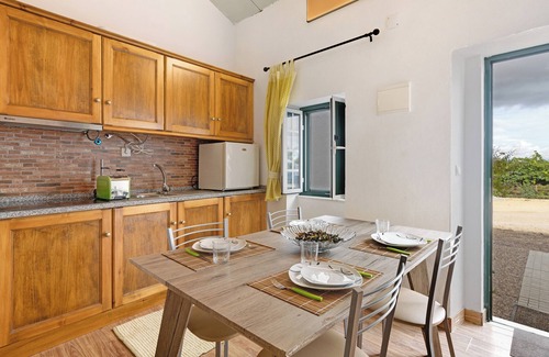 Palmela Cottage | Cottage 'Syrah' with Shared Pool, Private Terrace and Air Conditioning