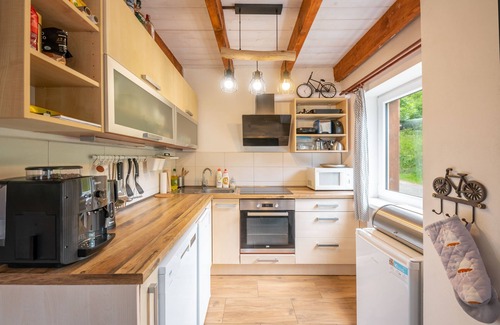 Chvalec Cottage | Cottage under the forest on the Trutnov Trails