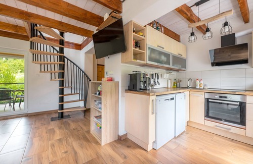 Chvalec Cottage | Cottage under the forest on the Trutnov Trails