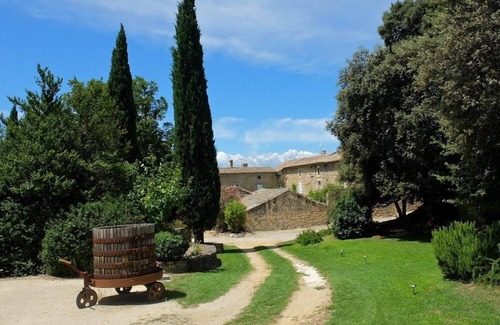 La Baume-de-Transit Cottage | Cottage with a garden in the heart of a vineyard, 3-5 people