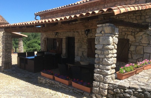 Marthon Cottage | Cottage with Heated Salt water pool in private & peaceful setting.