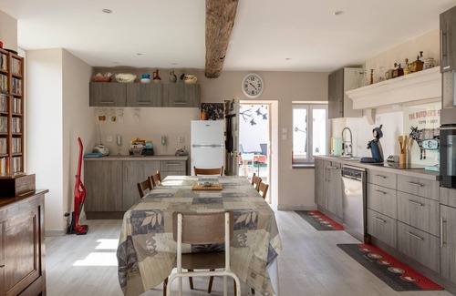 Molesme House | Cottage with independent studio in Molesme