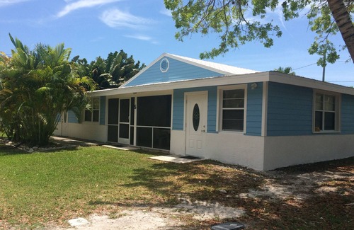 Cudjoe Key Cottage | Cottage with Pool and Dockage, just minutes to Key West