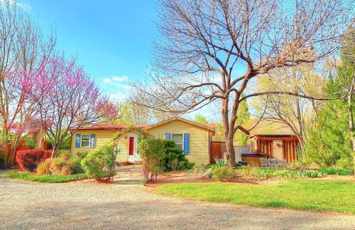 Moab Cottage | Cottage with prime location, WiFi, private hot tub & charming yard