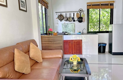 Ao Nang Cottage | Cottage with two rooms and a kitchen in a fantastic environment