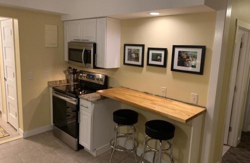 Lansing House | Cottage11 of Avalon -2 Bedroom-1 Bath- Laundry- Sleeps 6