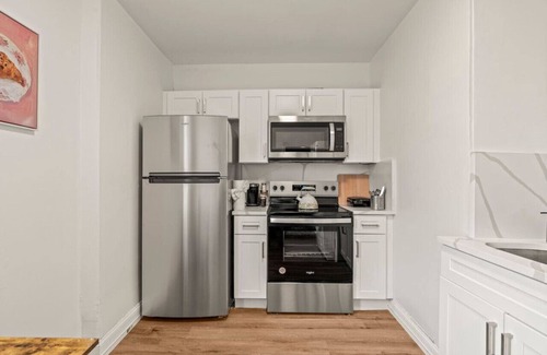 Delair Apartment | Cottman Retreat Free Parking
