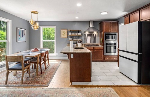 Weaverville House | Cottontail Trail: Peaceful Weaverville Sanctuary, 20 min from AVL and pet freindly!