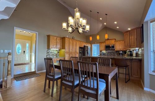 Cottonwood Heights House | Cottonwood Escape Ski Relax Unwind Private HotTub